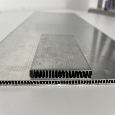Flat Aluminum Extruded Tube Micro Multichannel Thickness 1 - 4mm