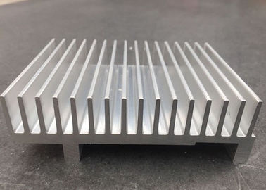 Silver Customizable Extruded Aluminum Alloy Radiator Hot Rolling 6000 Series 6063