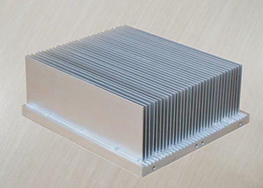 Silver Customizable Extruded Aluminum Alloy Radiator Hot Rolling 6000 Series 6063